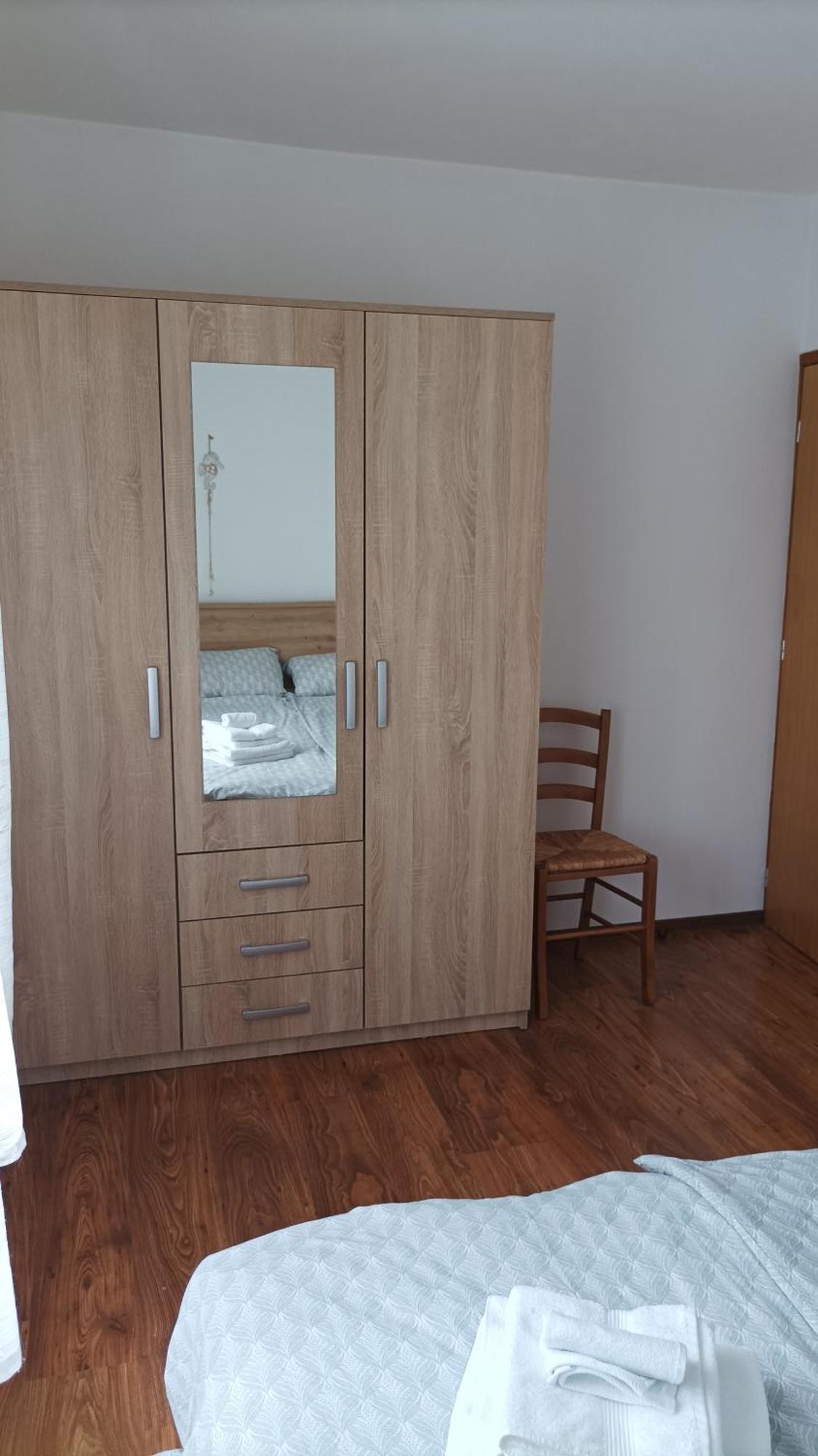 Apartment Oreskovic Krk Town Εξωτερικό φωτογραφία