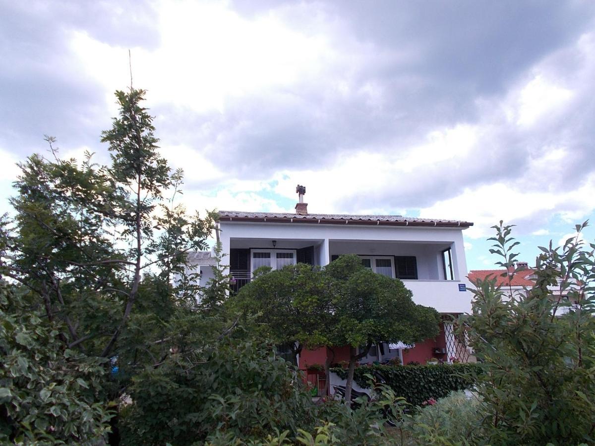 Apartment Oreskovic Krk Town Εξωτερικό φωτογραφία