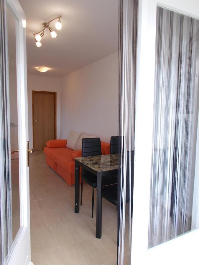 Apartment Oreskovic Krk Town Εξωτερικό φωτογραφία